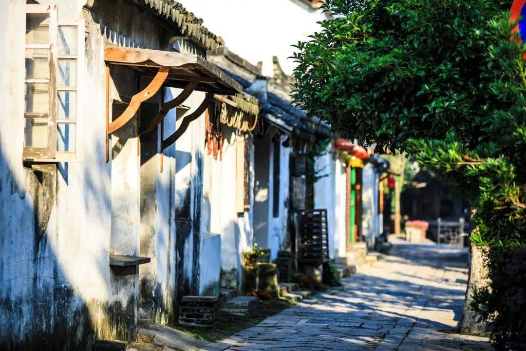24年前今天国足19-0狂胜关岛，创造队史2大纪录！出场球员今何在？